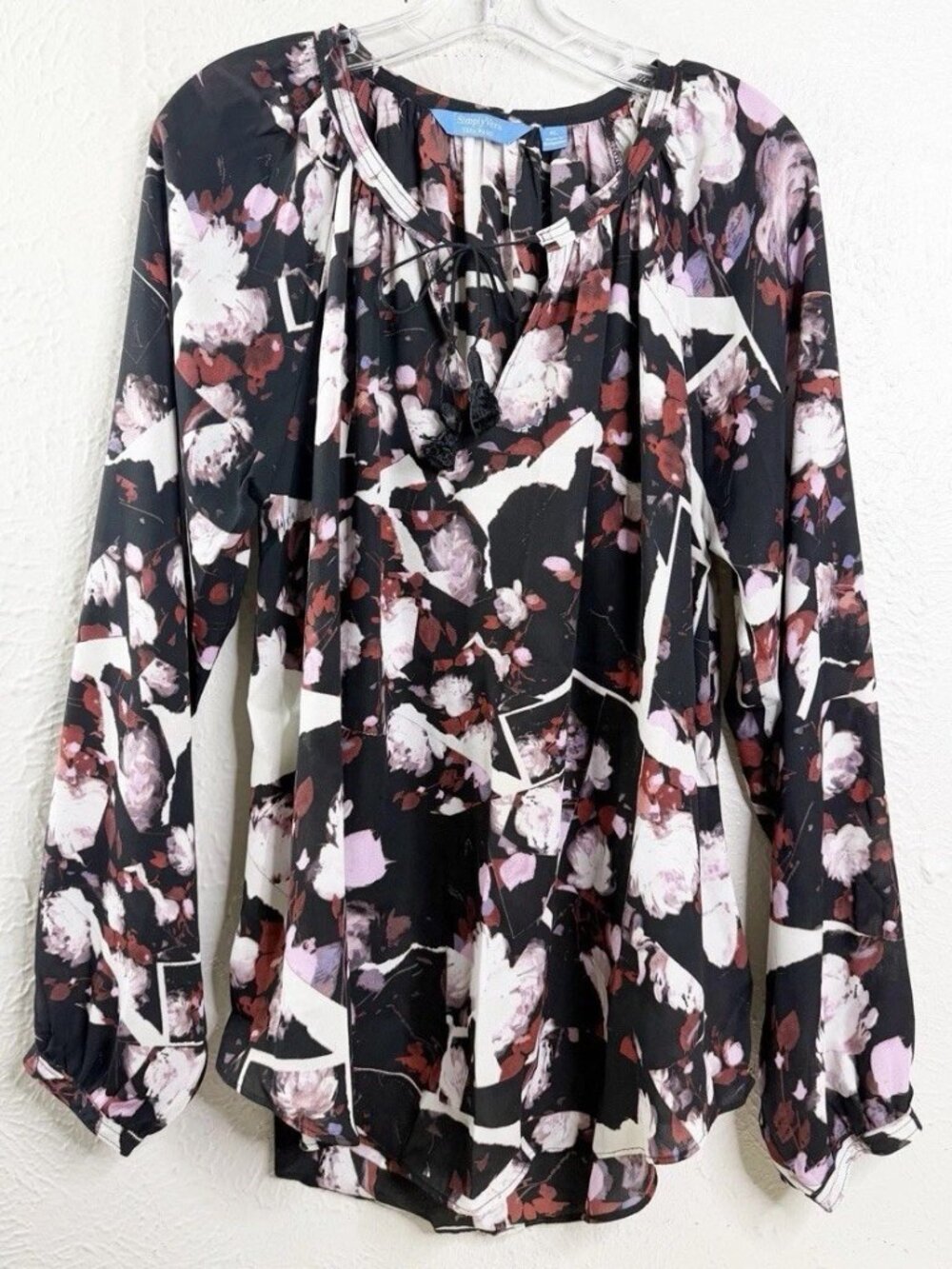 Simply Vera XL Abstract Watercolor Rose Floral Blouse 100% Poly Black/Cream EUC